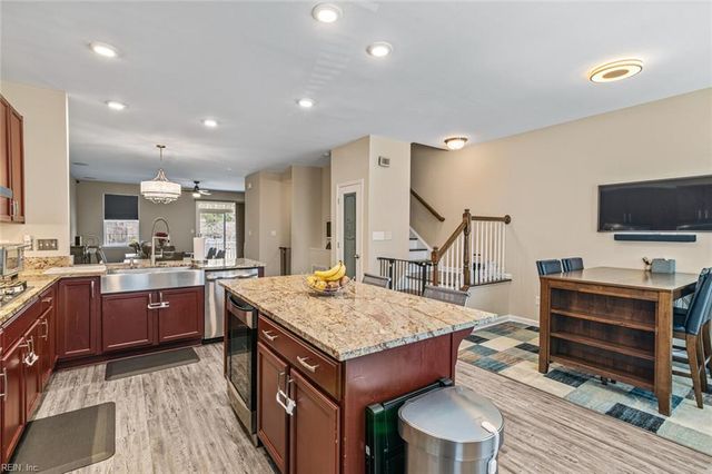 116 Daybeacon ST, Yorktown, VA 23692