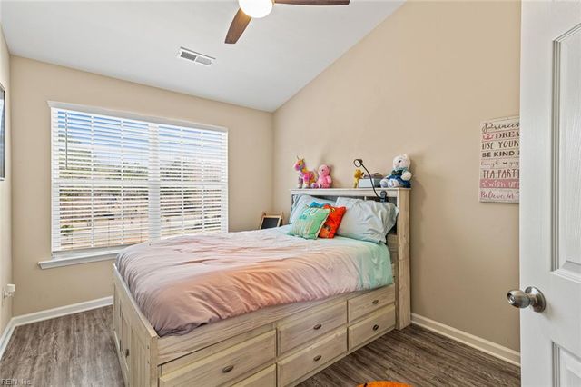 116 Daybeacon ST, Yorktown, VA 23692