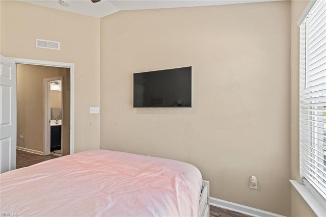 116 Daybeacon ST, Yorktown, VA 23692