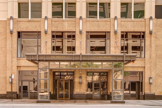 57 E Delaware Place 1506, Chicago, IL 60611