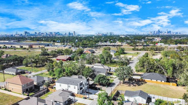 7812 Jester Street, Houston, TX 77051