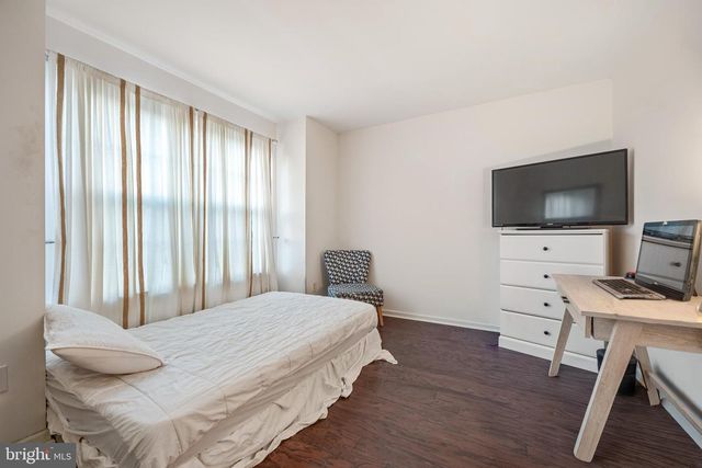 100 BUDDY POWELL LN, Wenonah, NJ 08090