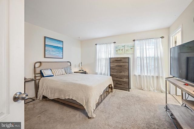 100 BUDDY POWELL LN, Wenonah, NJ 08090