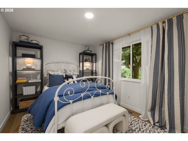 19025 INDIAN SPRINGS Cir, Lake Oswego, OR 97035