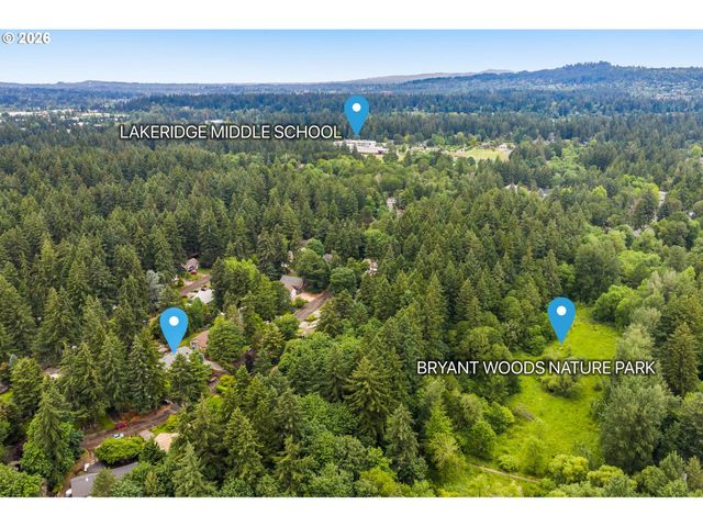 19025 INDIAN SPRINGS Cir, Lake Oswego, OR 97035