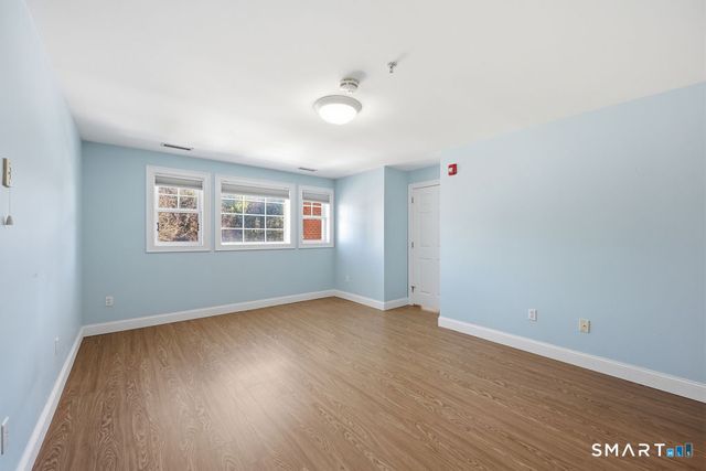 70 Southwick Court 204, Cheshire, CT 06410