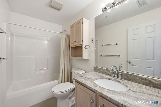 70 Southwick Court 204, Cheshire, CT 06410