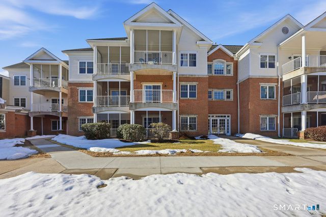 70 Southwick Court 204, Cheshire, CT 06410