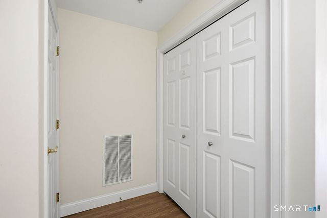 70 Southwick Court 204, Cheshire, CT 06410