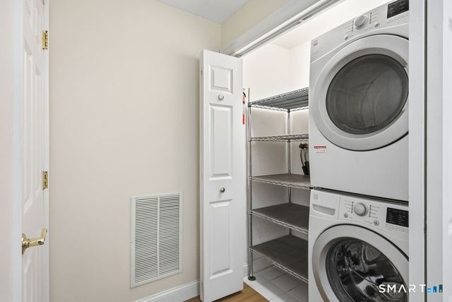 70 Southwick Court 204, Cheshire, CT 06410