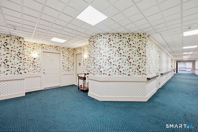 70 Southwick Court 204, Cheshire, CT 06410