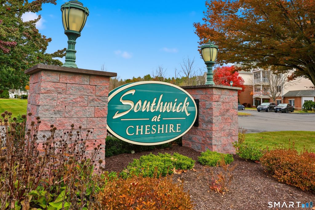 70 Southwick Court 204, Cheshire, CT 06410