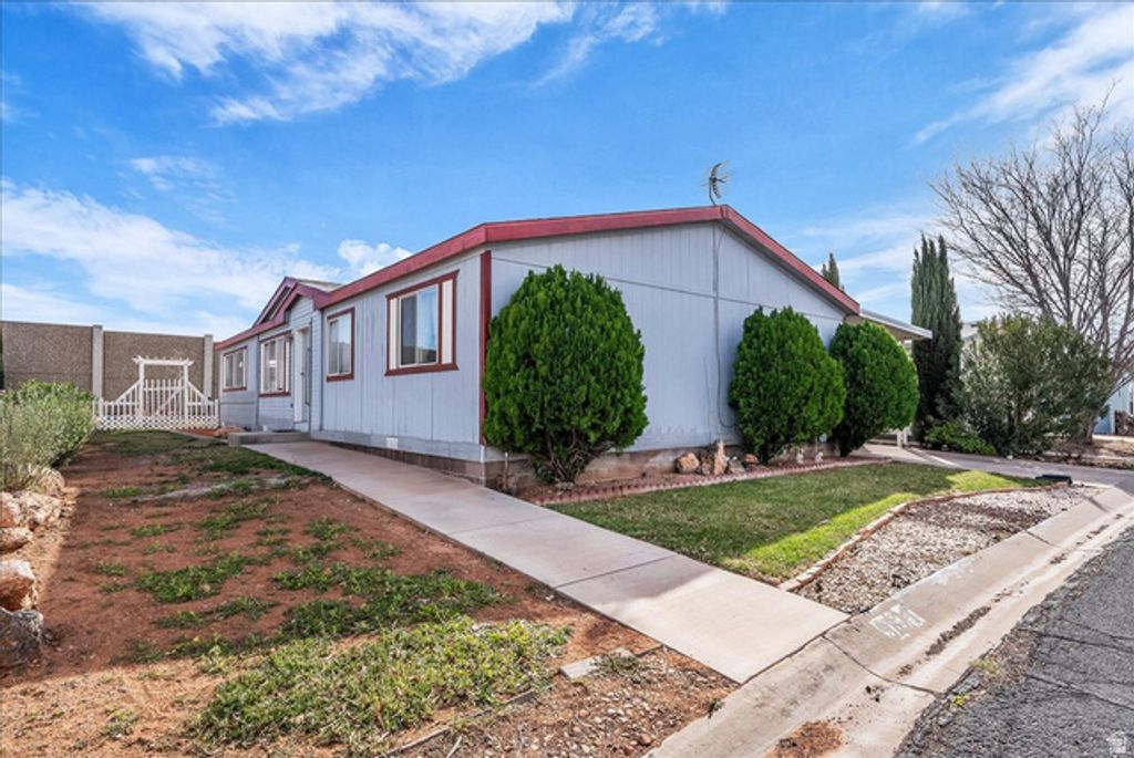 3871 W 20 N, Hurricane, UT 84737