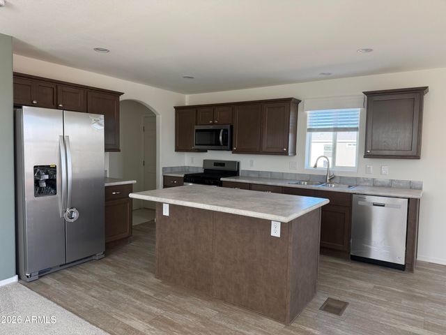 400 W VENICE Way, Paulden, AZ 86334