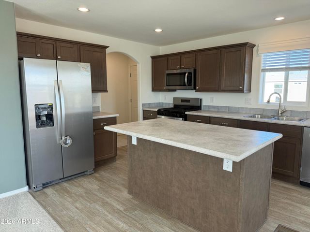 400 W VENICE Way, Paulden, AZ 86334