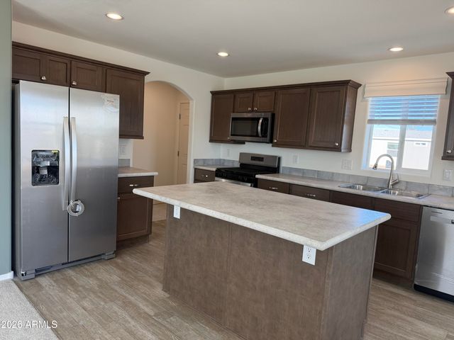 400 W VENICE Way, Paulden, AZ 86334