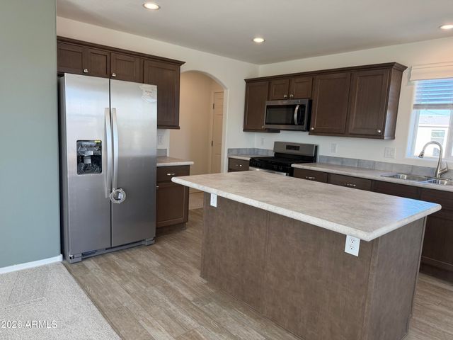 400 W VENICE Way, Paulden, AZ 86334