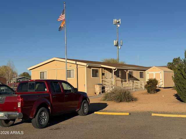 400 W VENICE Way, Paulden, AZ 86334