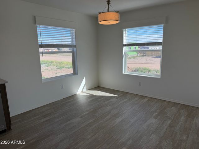 400 W VENICE Way, Paulden, AZ 86334