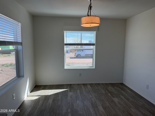 400 W VENICE Way, Paulden, AZ 86334