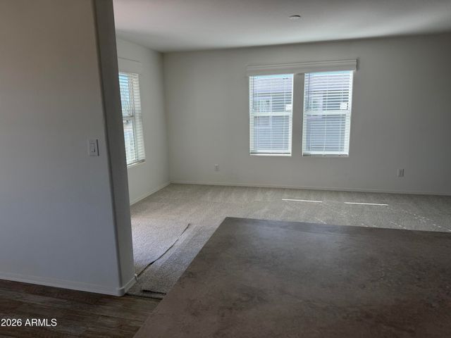 400 W VENICE Way, Paulden, AZ 86334