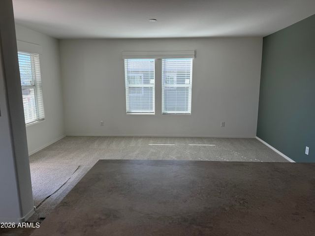 400 W VENICE Way, Paulden, AZ 86334