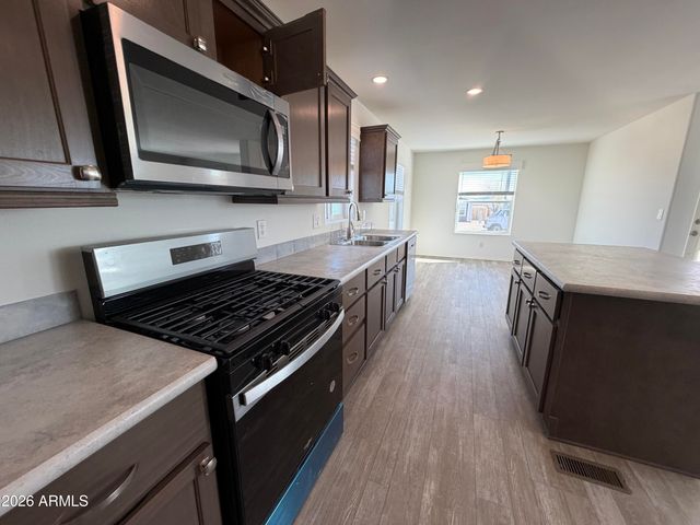 400 W VENICE Way, Paulden, AZ 86334