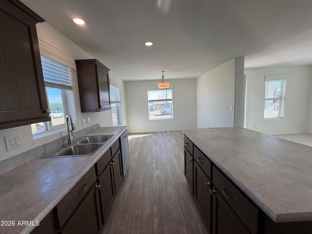 400 W VENICE Way, Paulden, AZ 86334