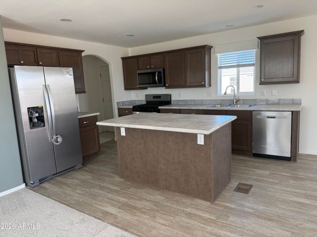 400 W VENICE Way, Paulden, AZ 86334