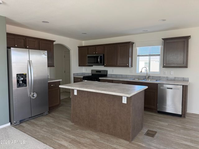 400 W VENICE Way, Paulden, AZ 86334