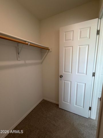 400 W VENICE Way, Paulden, AZ 86334