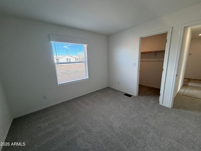 400 W VENICE Way, Paulden, AZ 86334