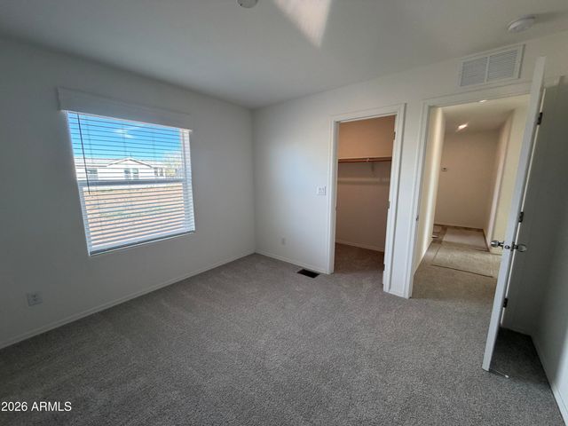 400 W VENICE Way, Paulden, AZ 86334