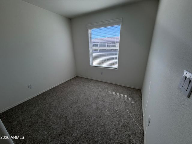 400 W VENICE Way, Paulden, AZ 86334