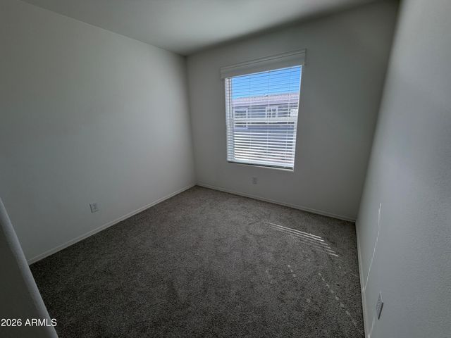 400 W VENICE Way, Paulden, AZ 86334