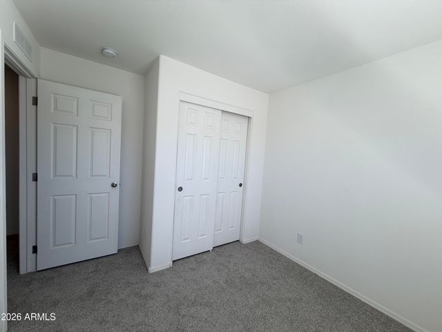 400 W VENICE Way, Paulden, AZ 86334