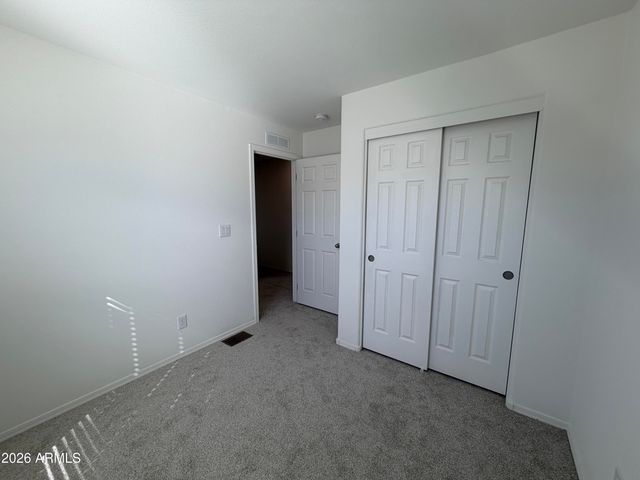 400 W VENICE Way, Paulden, AZ 86334