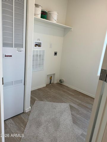 400 W VENICE Way, Paulden, AZ 86334