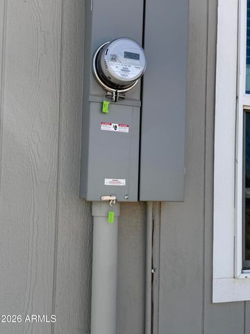 400 W VENICE Way, Paulden, AZ 86334