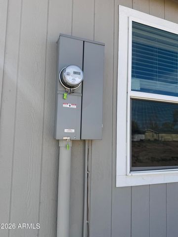 400 W VENICE Way, Paulden, AZ 86334