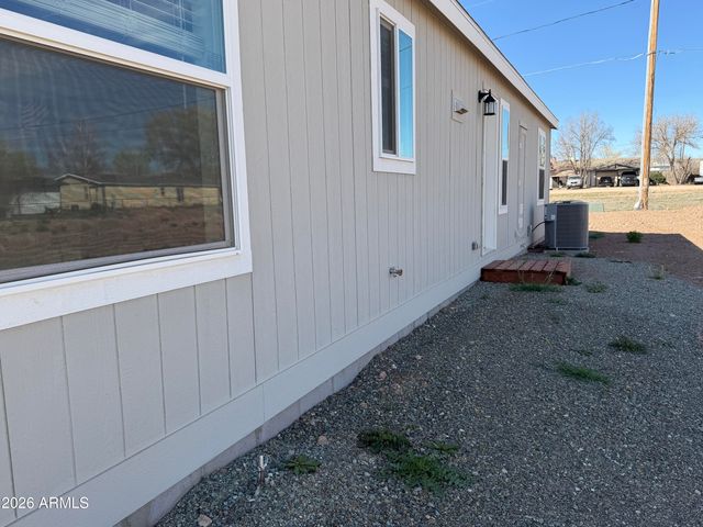 400 W VENICE Way, Paulden, AZ 86334