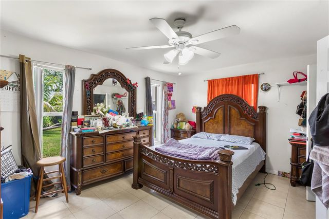 1728 NE 22ND TERRACE, Cape Coral, FL 33909