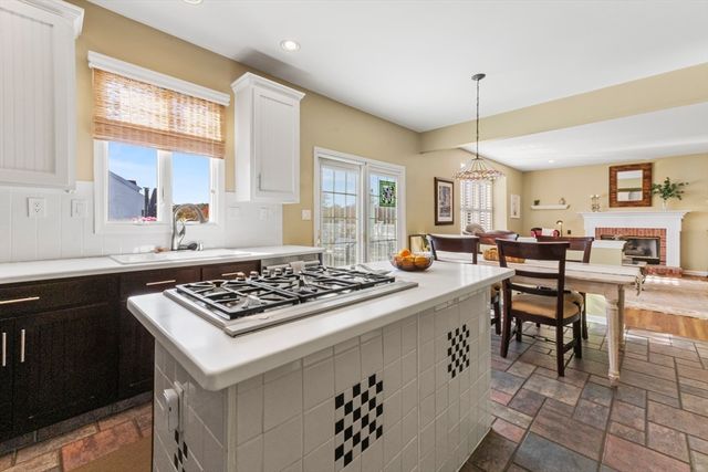 25 Knight Way, Marlborough, MA 01752