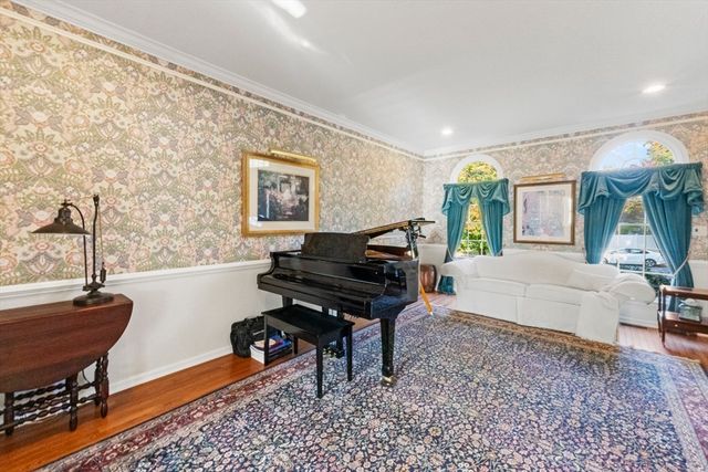 25 Knight Way, Marlborough, MA 01752