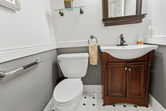 25 Knight Way, Marlborough, MA 01752