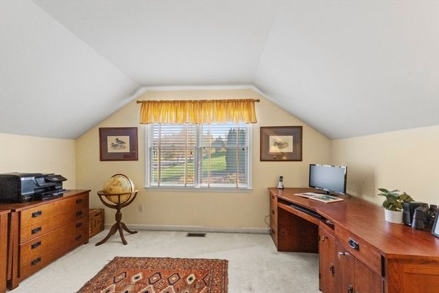 25 Knight Way, Marlborough, MA 01752