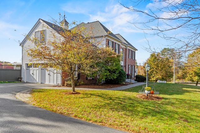 25 Knight Way, Marlborough, MA 01752