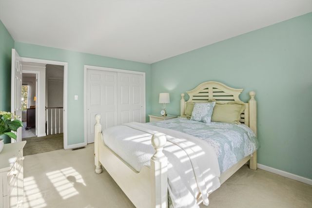 25 Knight Way, Marlborough, MA 01752