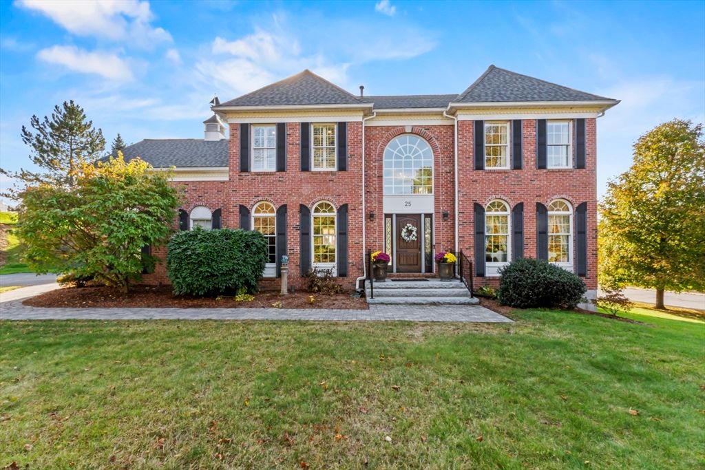25 Knight Way, Marlborough, MA 01752