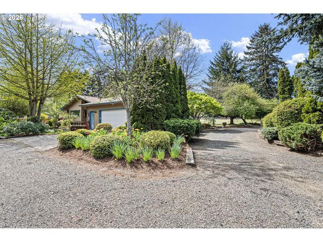 84 GREEN Ln, Eugene, OR 97404